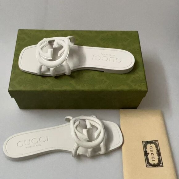 Gucci Women’s Interlocking G Slide Sandals